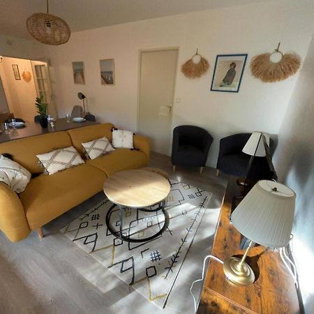 Appartement En Centre Ville Avec Cour Face Au Parc Pasteur Orleans Exterior photo