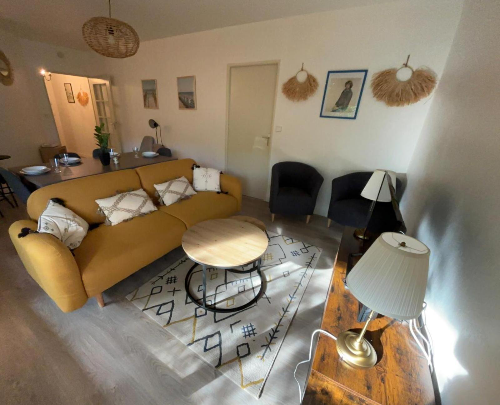 Appartement En Centre Ville Avec Cour Face Au Parc Pasteur Orleans Exterior photo